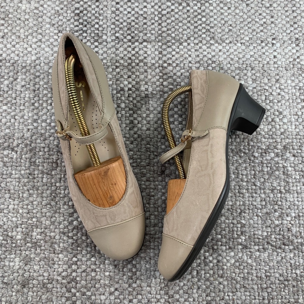 SAS Mary Jane Pumps Womens 9.5 M Taupe Leather Suede Cap Toe Block Heel F8939525